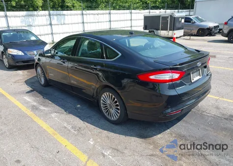 2013 Ford Fusion Hybrid Titanium из США, поврежденный, VIN 3FA6P0RU5DR322818